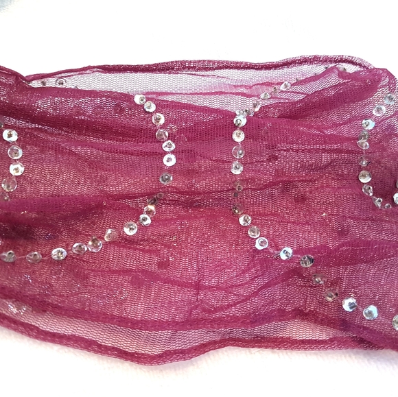 NEW Magenta Sheer sequins accent scarf - Picture 4 of 4